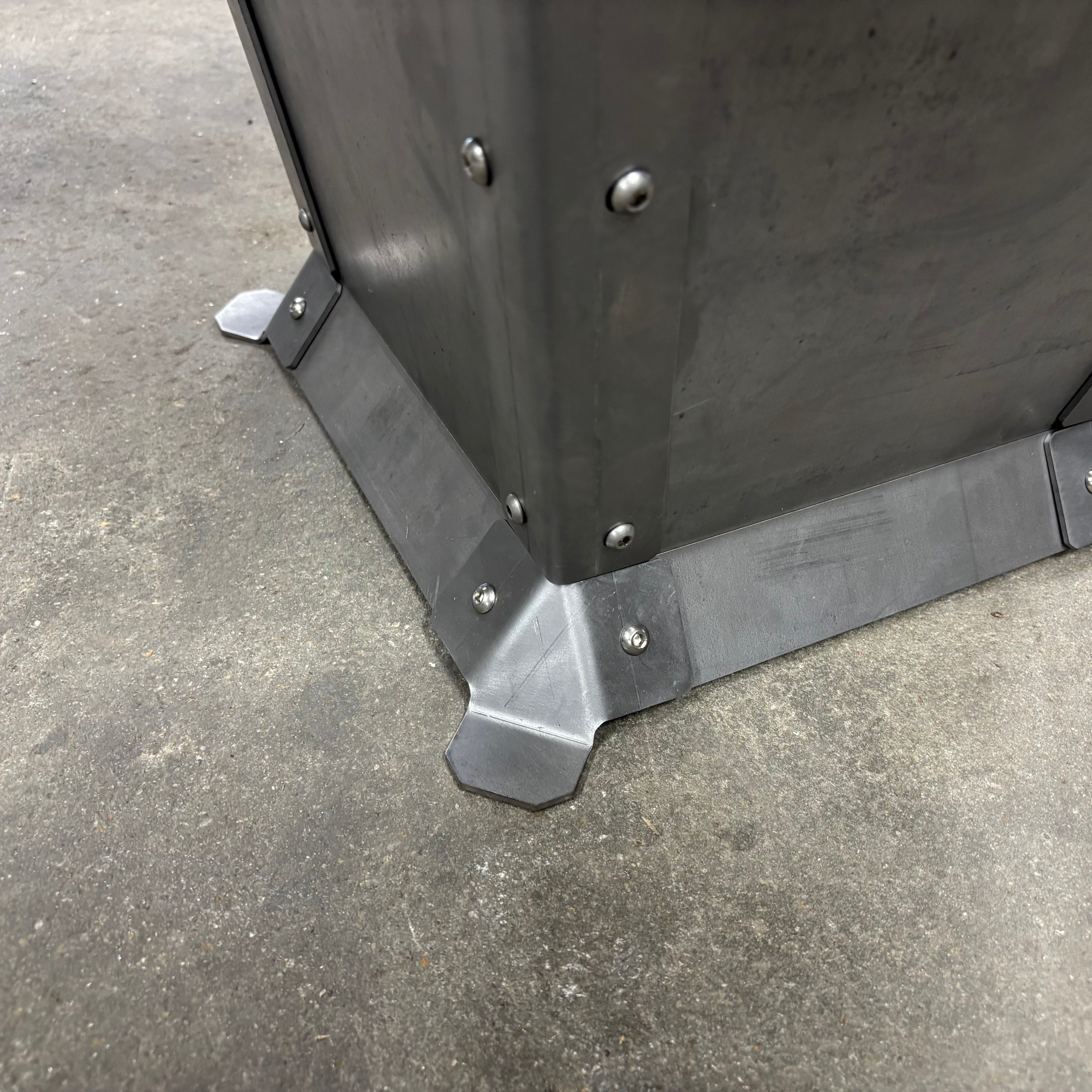 Deluxe Heavy Duty Planter